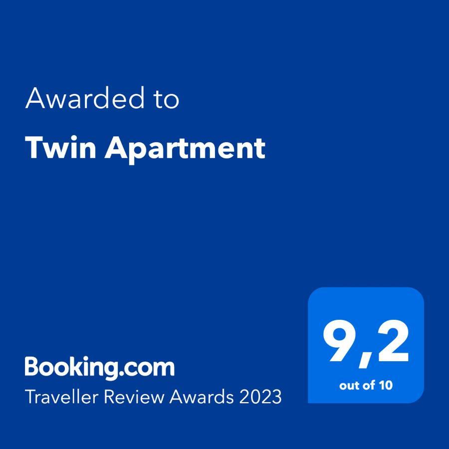 Twin * Viena